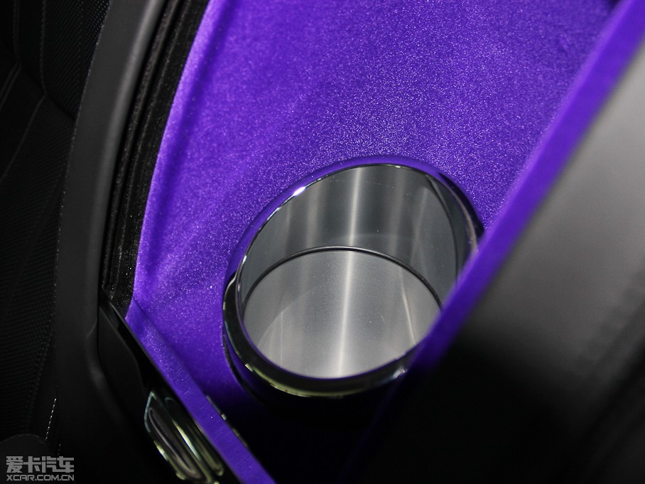 2013ݱXJ L 5.0T V8 SCp儓(chung) 4