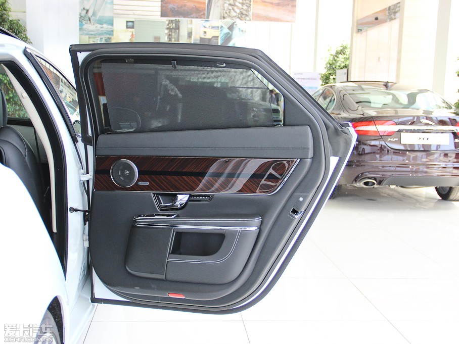 2013ݱXJ L 5.0T V8 SCp儓 4