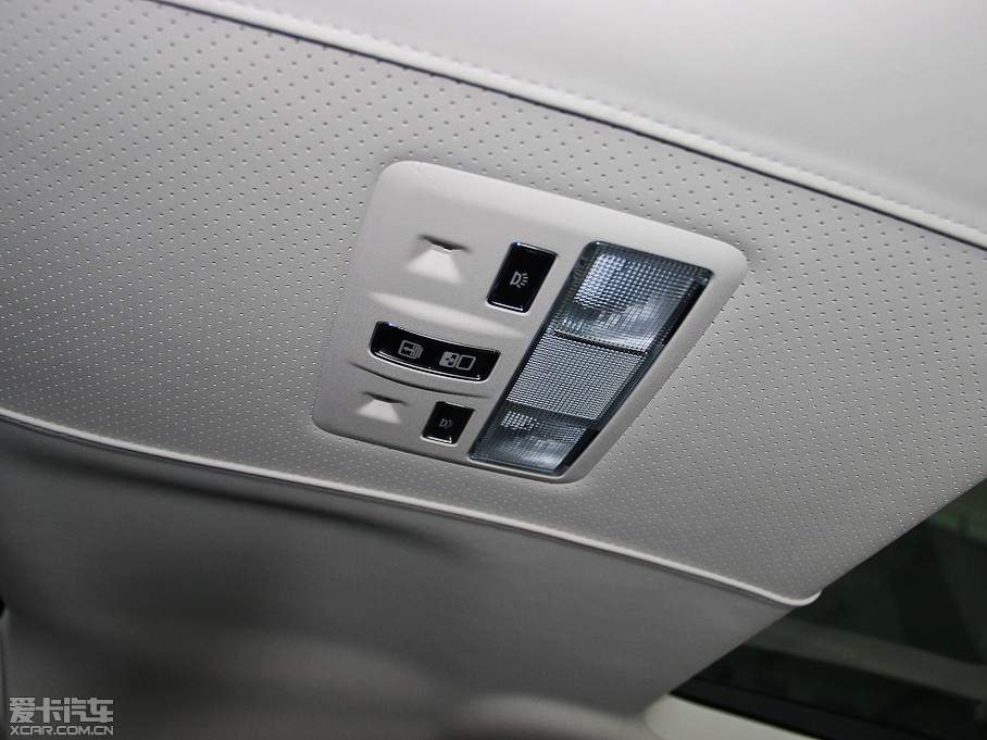 2013ݱXJ L 5.0T V8 SCp儓(chung) 4