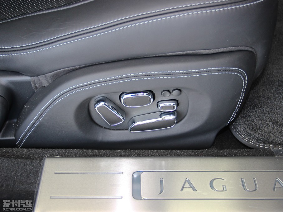 2013ݱXJ L 5.0T V8 SCp儓(chung) 4