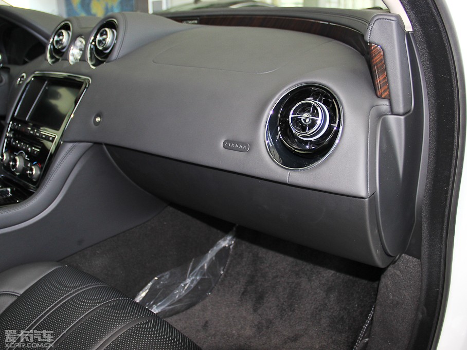 2013ݱXJ L 5.0T V8 SCp儓 4