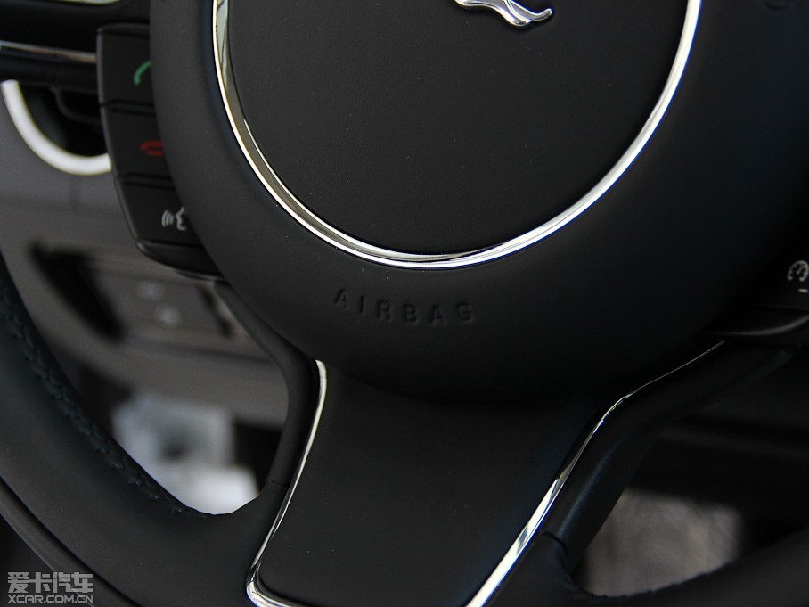 2013ݱXJ L 5.0T V8 SCp儓(chung) 4