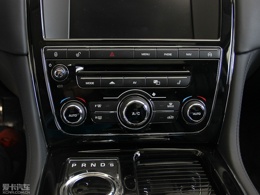 2013ݱXJ L 5.0T V8 SCp儓(chung) 4