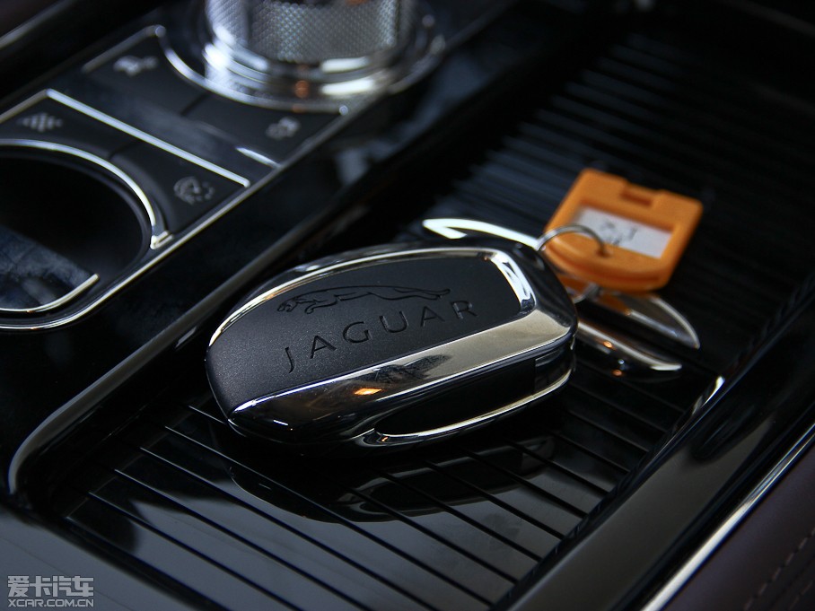 2013ݱXJ L 5.0T V8 SCp儓 4