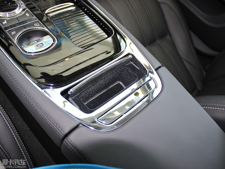 2013ݱXJ L 5.0T V8 SCp儓(chung) 4