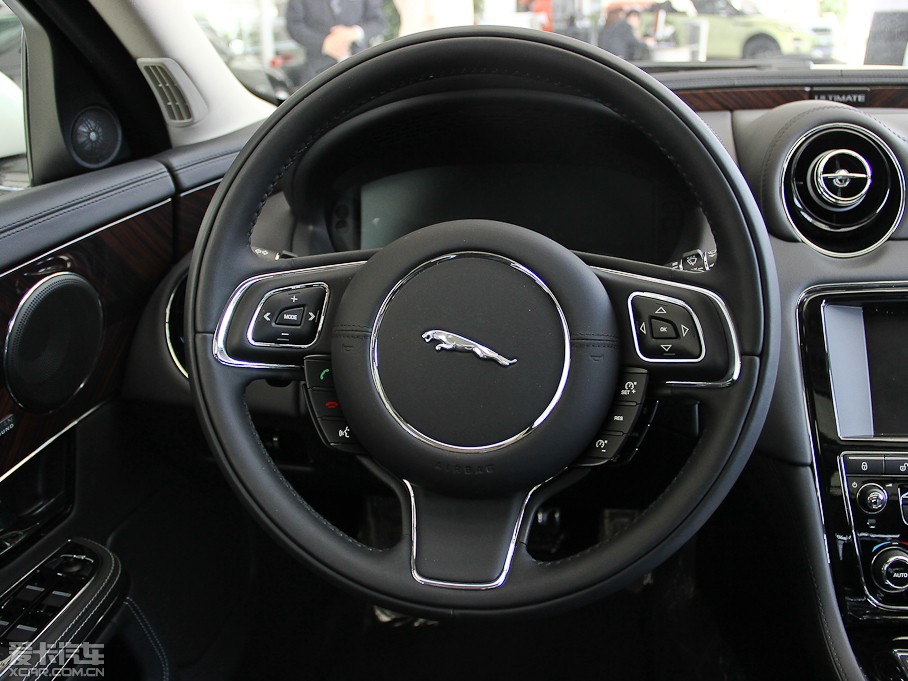 2013ݱXJ L 5.0T V8 SCp儓 4