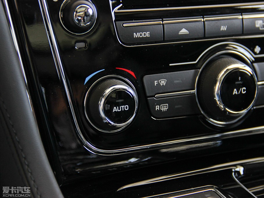 2013ݱXJ L 5.0T V8 SCp儓(chung) 4