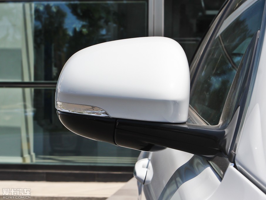 2013ݱXJ L 3.0T V6 SCŞ̄(w)