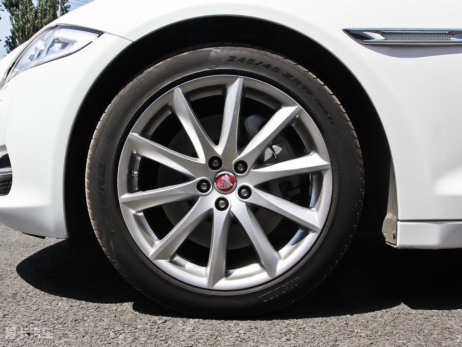 2013ݱXJ L 3.0T V6 SCŞ̄հ