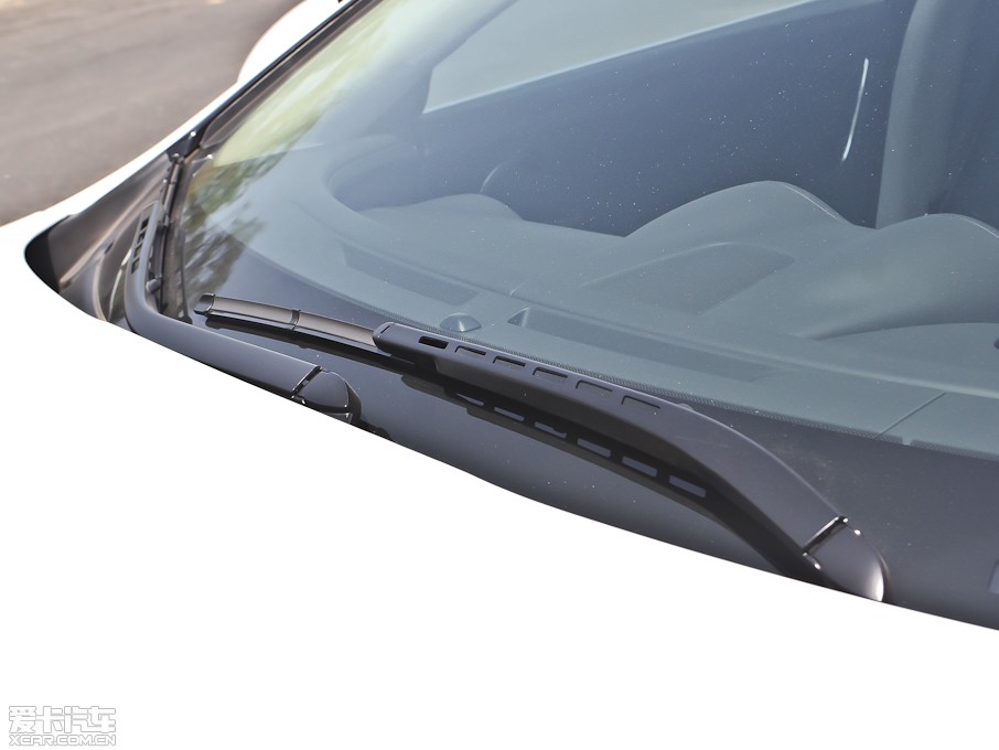 2013ݱXJ L 3.0T V6 SCŞ̄(w)