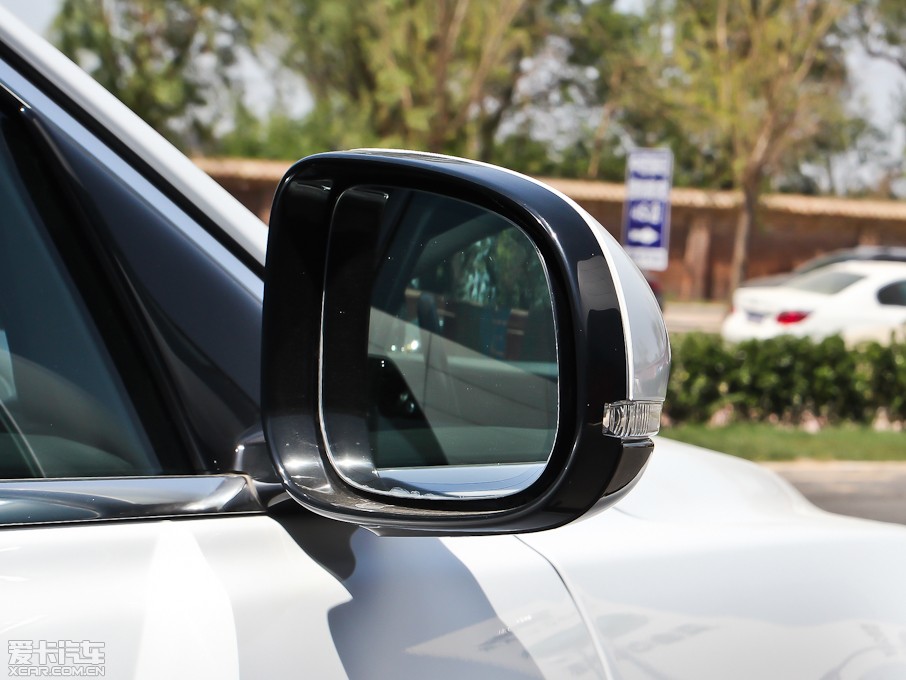 2013ݱXJ L 3.0T V6 SCŞ̄հ