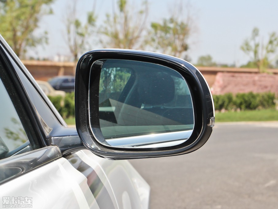 2013ݱXJ L 3.0T V6 SCŞ̄հ