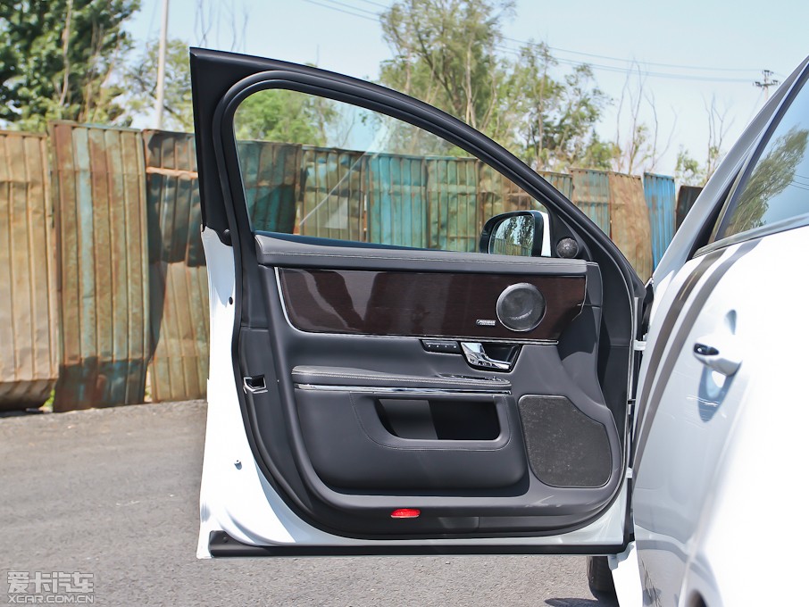 2013ݱXJ L 3.0T V6 SCŞ̄հ