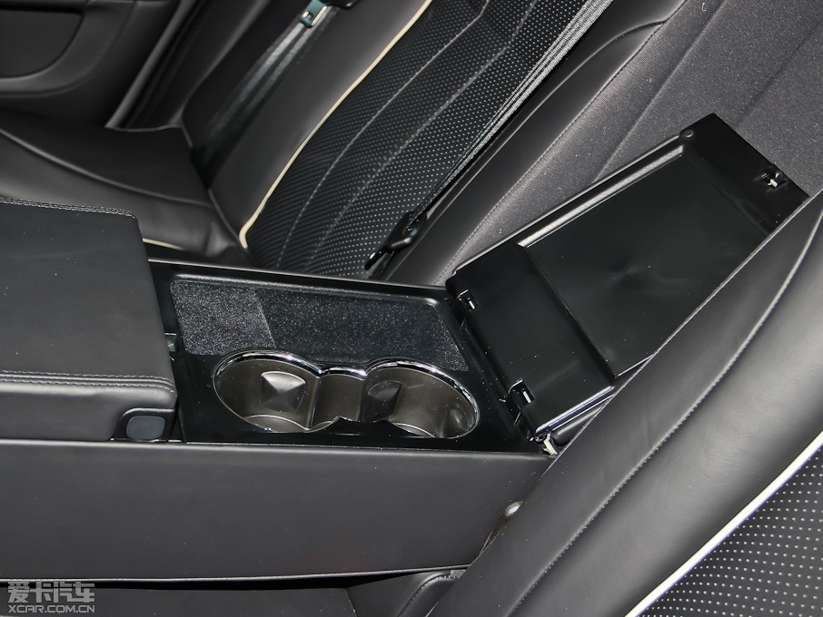 2013ݱXJ L 3.0T V6 SCŞ̄(w)