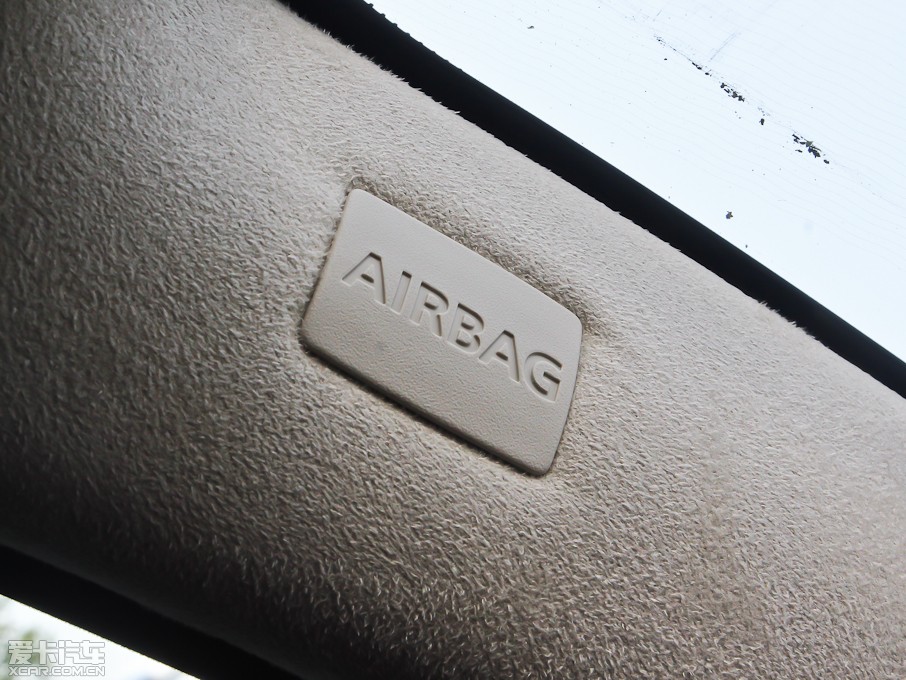 2013ݱXJ L 3.0T V6 SCŞ̄(w)