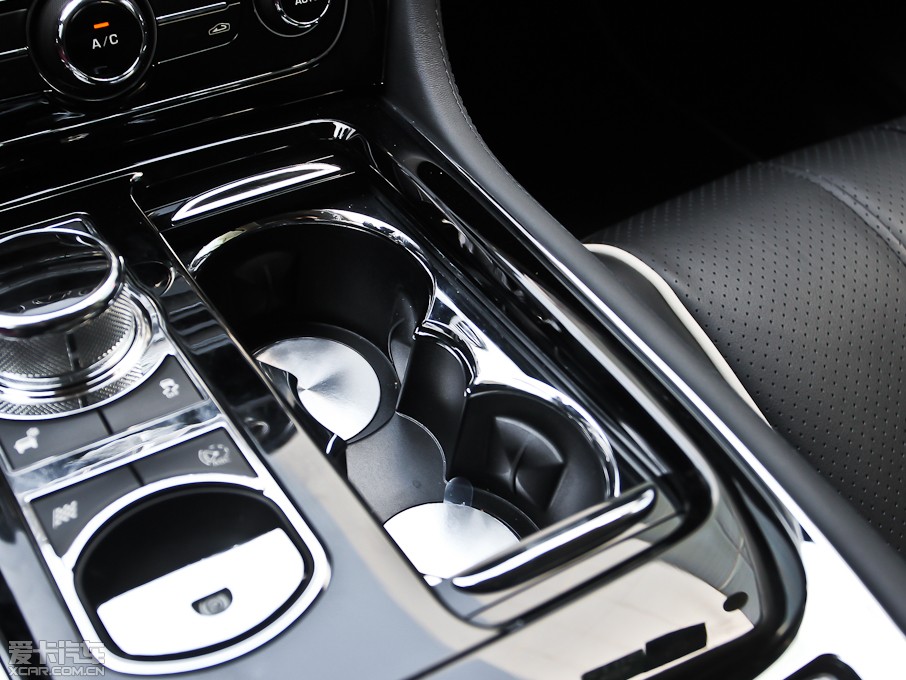 2013ݱXJ L 3.0T V6 SCŞ̄հ