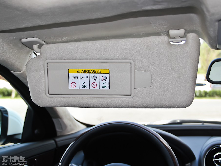 2013ݱXJ L 3.0T V6 SCŞ̄(w)