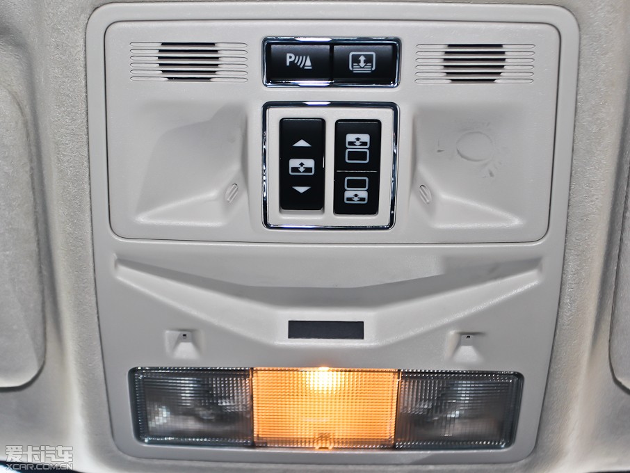 2013ݱXJ L 3.0T V6 SCŞ̄(w)