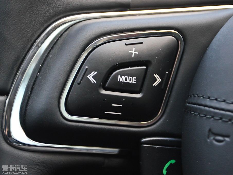 2013ݱXJ L 3.0T V6 SCŞ̄(w)