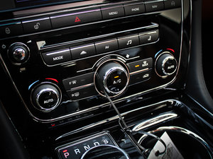 2013L 3.0T V6 SCŞ̄(w) п؅^(q)