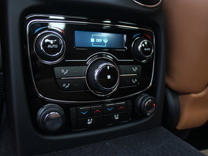 2013L 3.0T V6 SCŞ̄(w) п؅^(q)