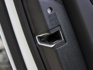 2013L 5.0T V8 SCp儓(chung) 4 g