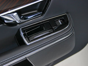 2013L 5.0T V8 SCp儓 4 g