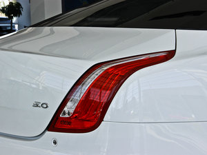 2013L 5.0T V8 SCp儓 4 ^