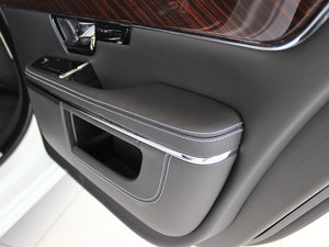 2013L 5.0T V8 SCp儓(chung) 4 g