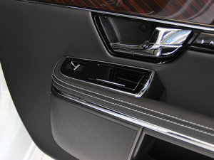 2013L 5.0T V8 SCp儓(chung) 4 g