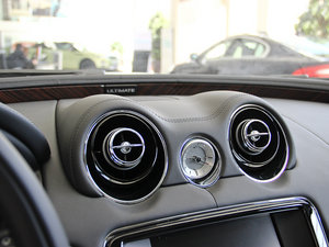 2013L 5.0T V8 SCp儓 4 п؅^