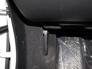 2013L 5.0T V8 SCp儓(chung) 4 п؅^(q)