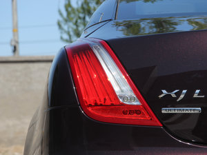 2013L 5.0T V8 SCp儓(chung) 5 (x)(ji)^