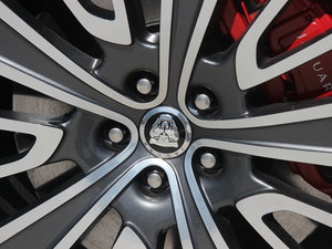 2013L 5.0T V8 SCp儓(chung) 5 (x)(ji)^