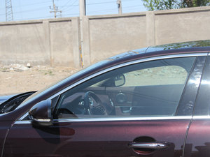 2013L 5.0T V8 SCp儓(chung) 5 (x)(ji)^