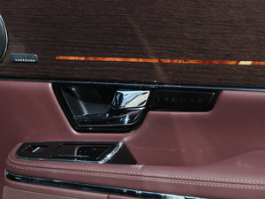 2013L 5.0T V8 SCp儓 5 g