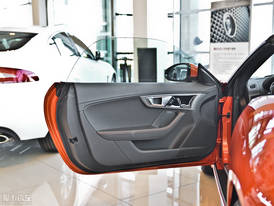 2013ݱF-TYPE 5.0T V8 S Ї