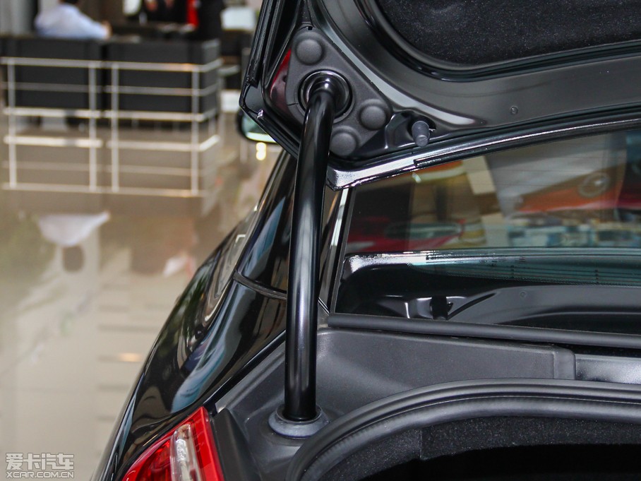 2014ݱXJ L 3.0SC ̄Ճ