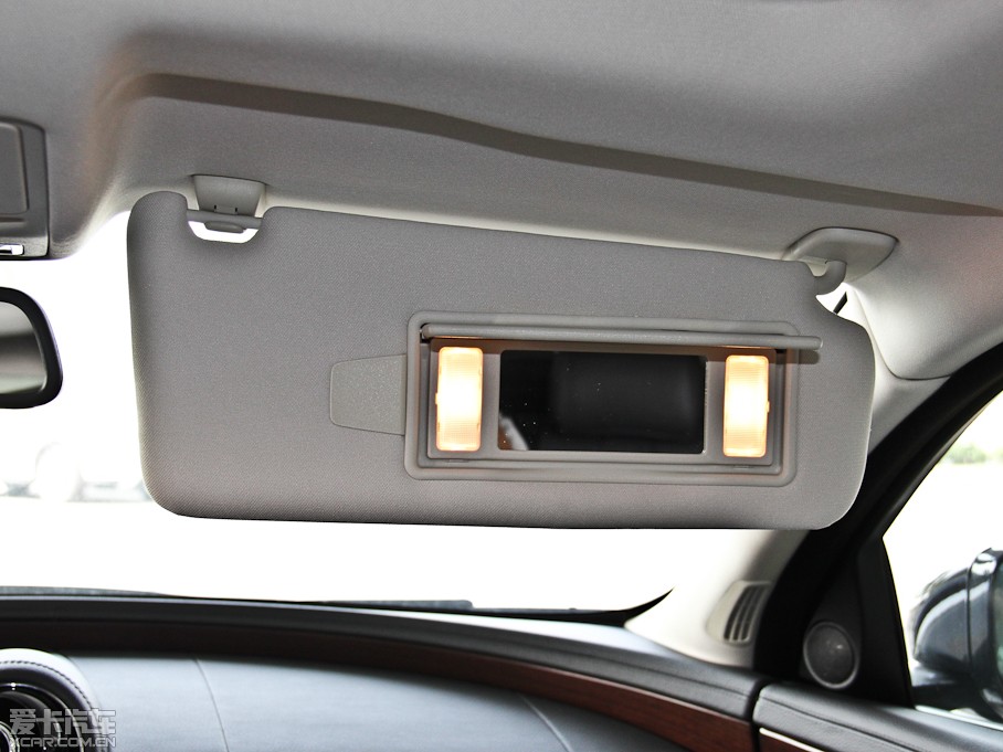 2014ݱXJ L 2.0T ̄(w)