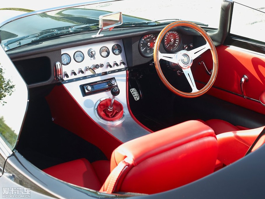 2011ݱE-TYPE Speedster