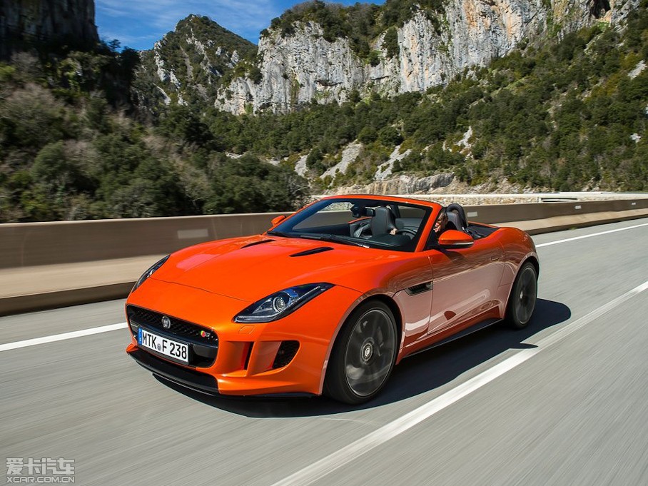 2015ݱF-TYPE V8 S