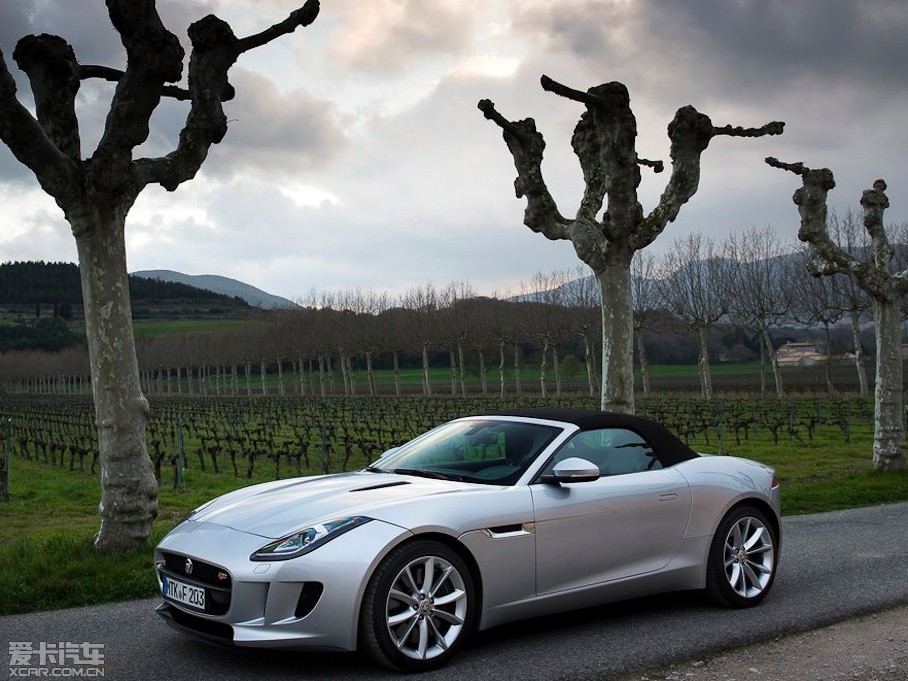 2013ݱF-TYPE V6 S