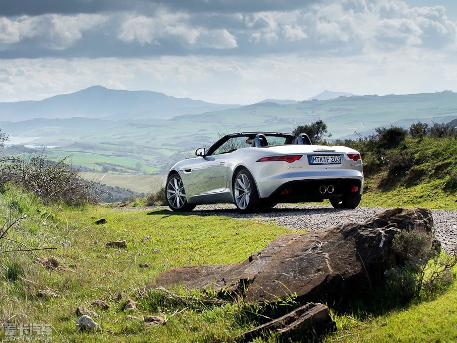 2015ݱF-TYPE V6 S