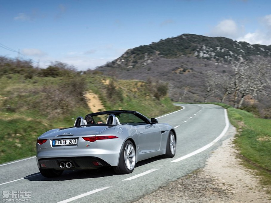 2015ݱF-TYPE V6 S