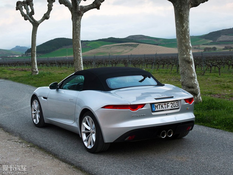 2015ݱF-TYPE V6 S