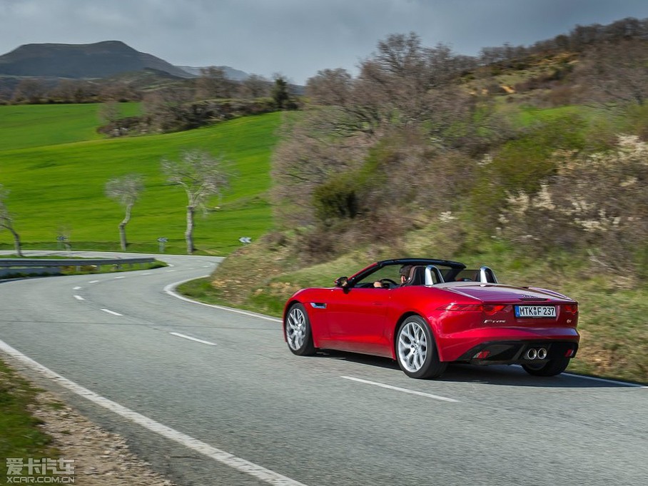 2015ݱF-TYPE V6 S