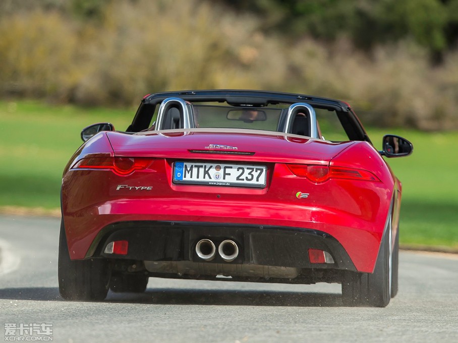 2013ݱF-TYPE V6 S