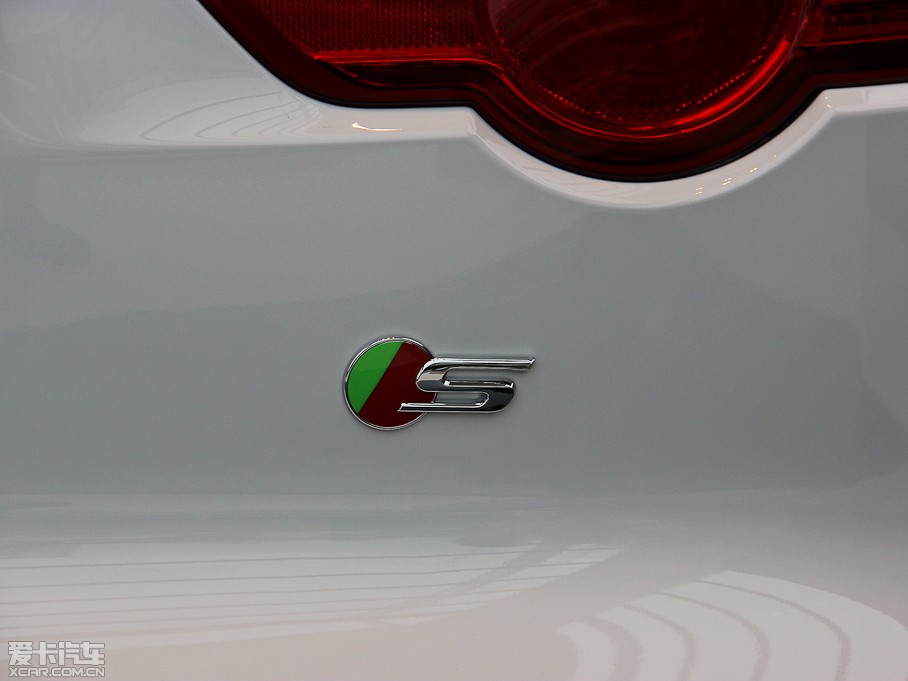 2015ݱF-TYPE 3.0T V6 S Ӳ