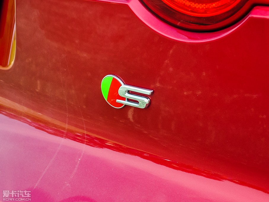 2015ݱF-TYPE 3.0T V6 S Ӳ