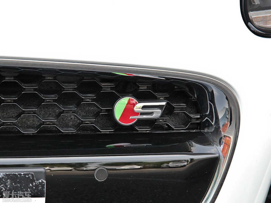 2015ݱF-TYPE 3.0T V6 Ӳ